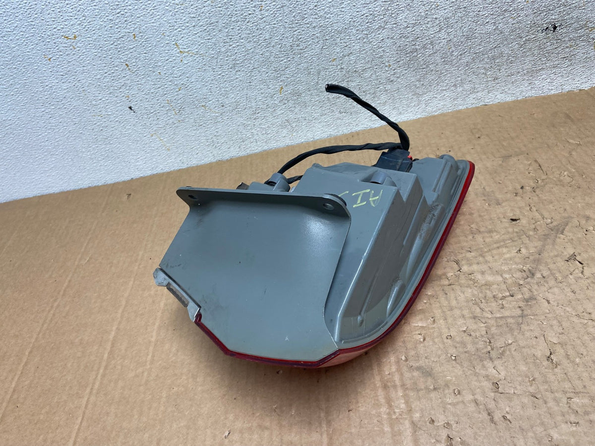 2014 - 2018 Jeep Grand Cherokee Right Passenger Rh Side Tail Light AI5600 LK5
