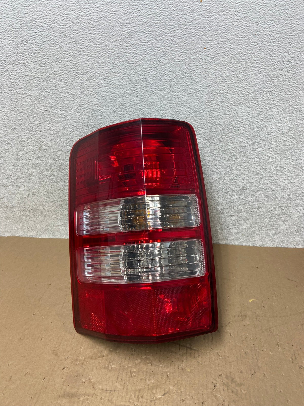 2008 to 2012 Jeep Liberty Left Driver Side Lh Tail Light AD7779 LK0