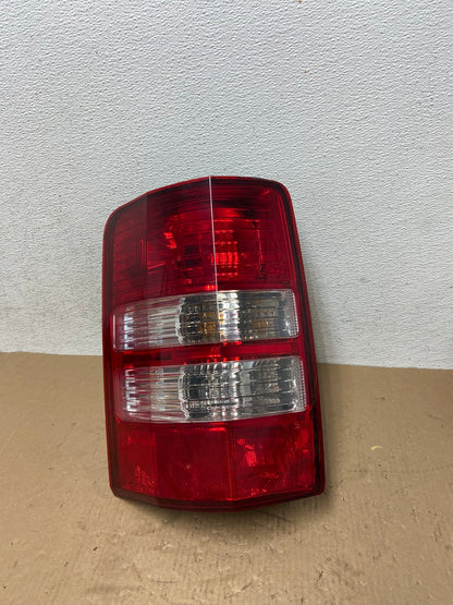 2008 to 2012 Jeep Liberty Left Driver Side Lh Tail Light AD7779 LK0