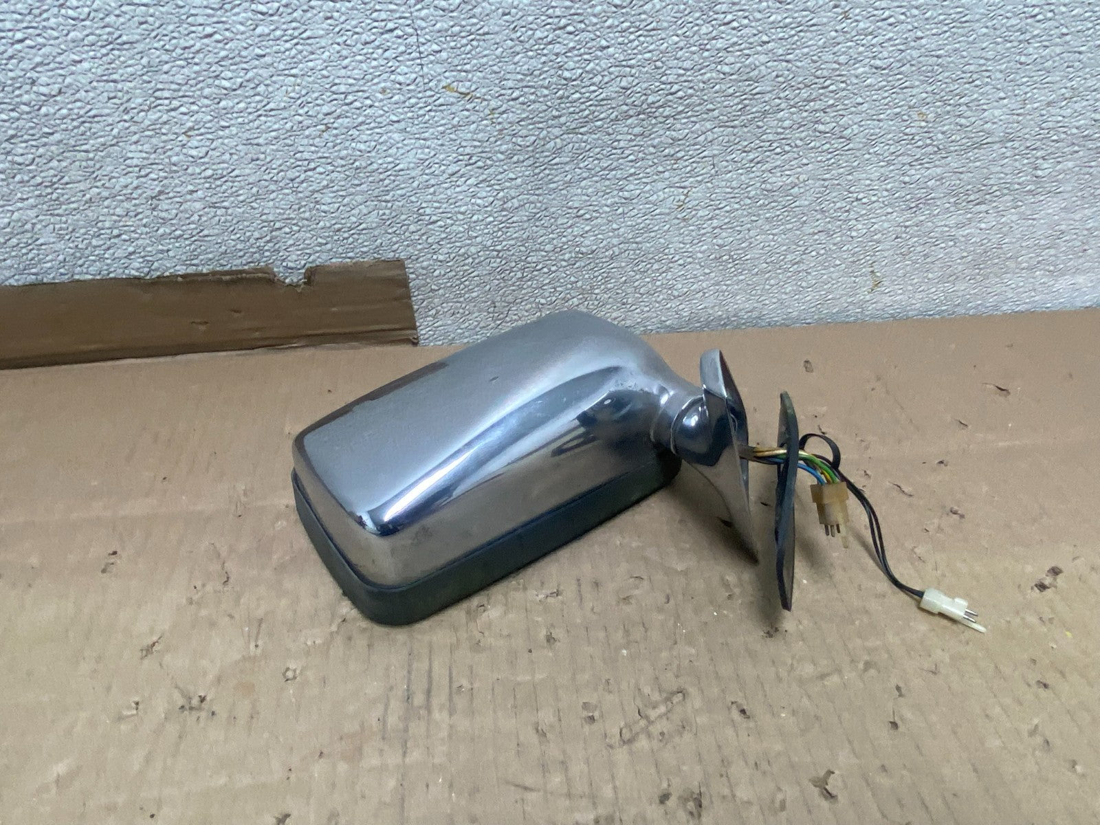 1987 to 1991 Jaguar XJS Right Passenger View Door Mirror U2944 DG3