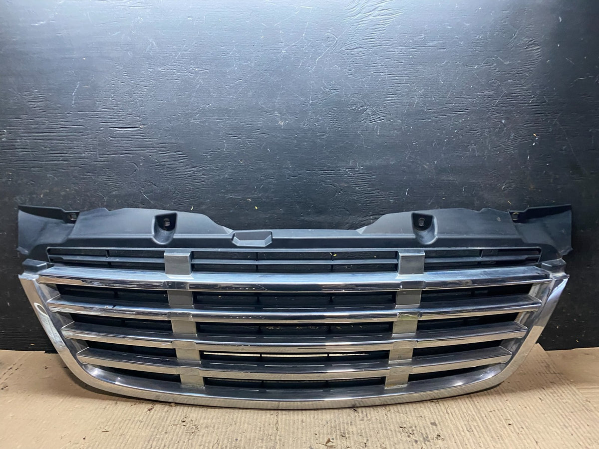 2007 to 2009 Freightliner Sprinter Front Upper Chrome Grill Grille V4350 GD0