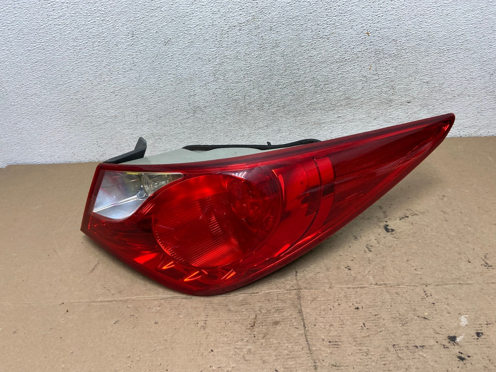 2011 2012 2013 Hyundai Sonata Right Passenger RH Tail Light AF5119 LK0