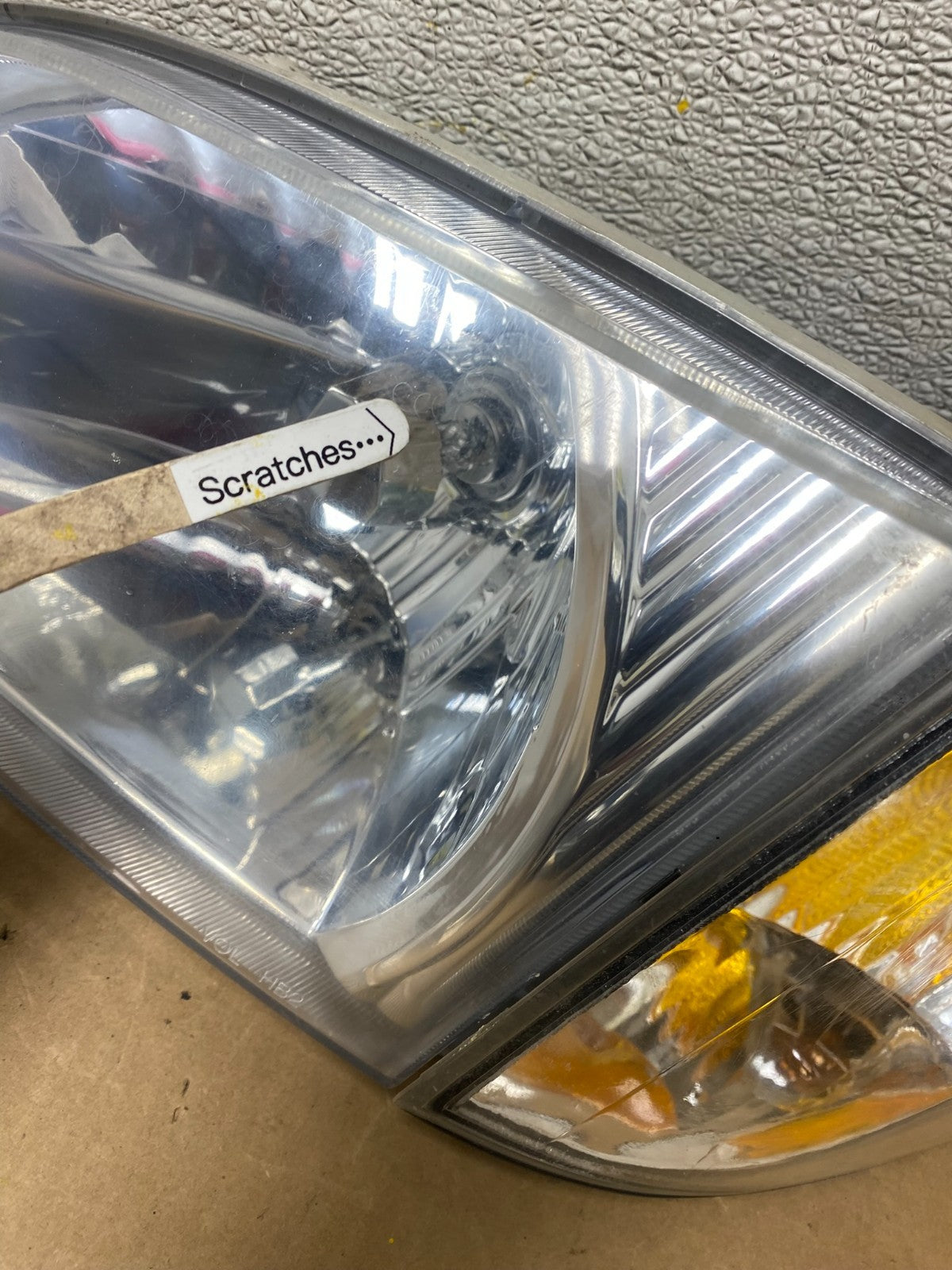 2001 2002 2003 Toyota Sienna Left+Right Side Set Headlights Halogen Z7915 DW4