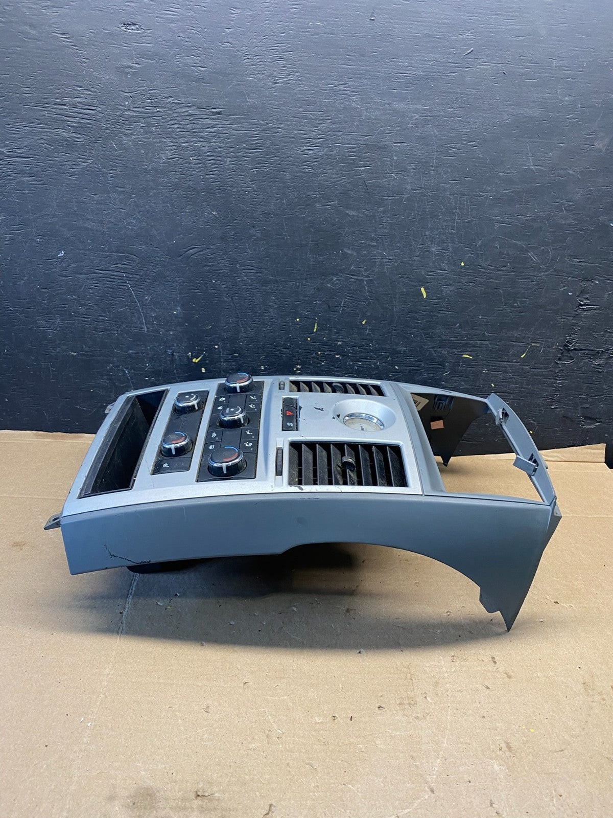 2008 - 2010 Dodge Grand Caravan Radio Bezel Climate Control Heat Heater R2506 DG3
