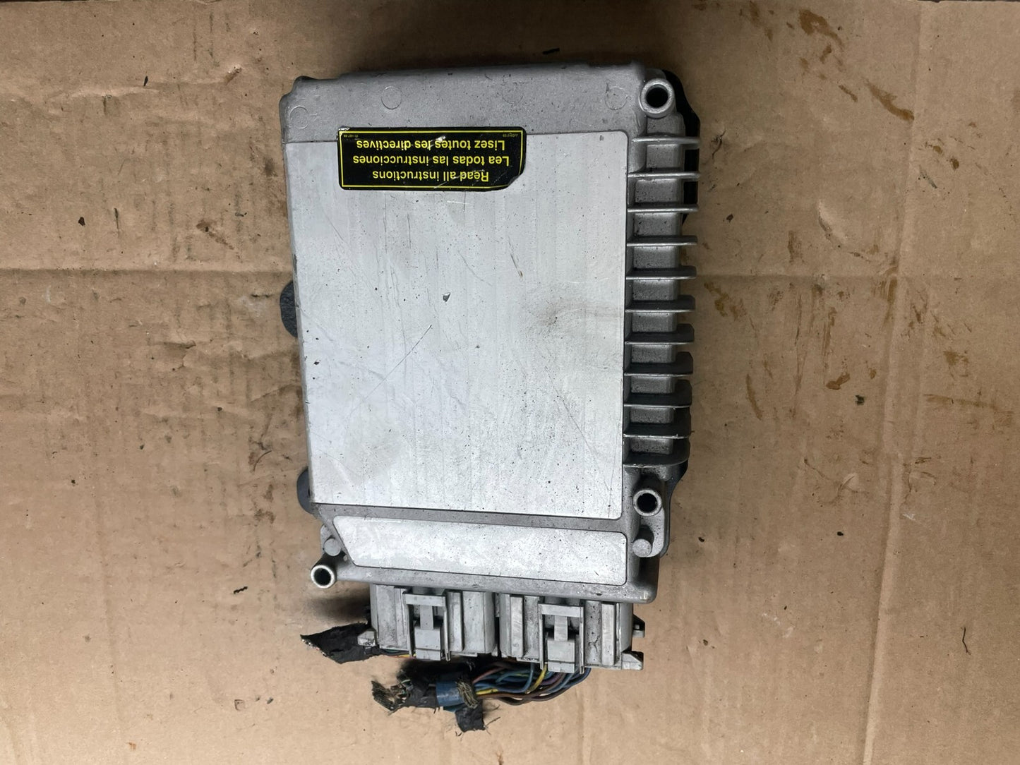 2003 Chrysler Dodge Caravan 3.3L Engine Control Unit ECU Module O0095 DG0