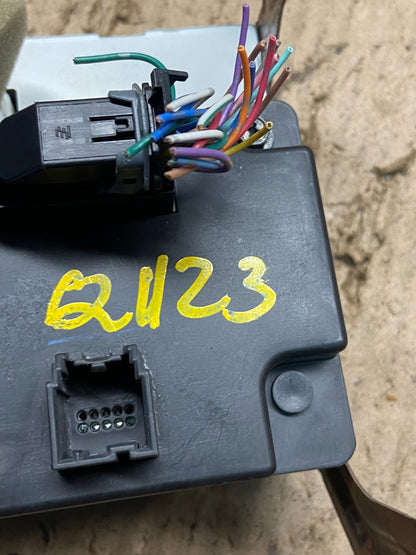 2011 - 2012 Infiniti G35 Information Display Screen 280911BU0A OEM Q1123 DG8