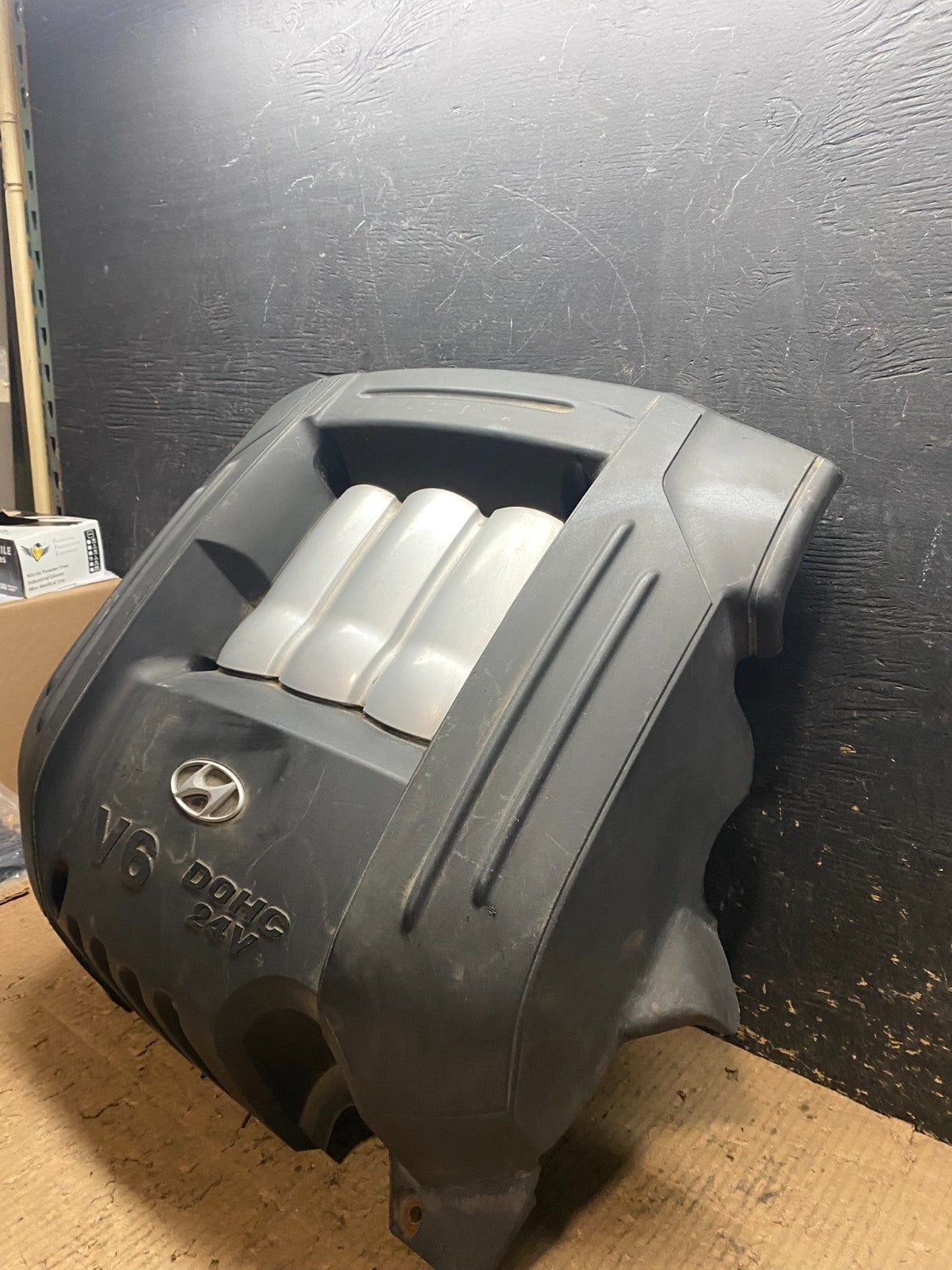 2001 - 2005 Hyundai Santa Fe 2.7L V6 Engine Motor Cover y6355 DG2