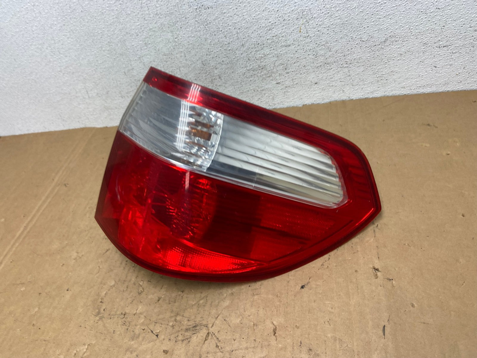 2005 2006 2007 Honda Odyssey Right Passenger RH Side Tail Light AD3206 LK1
