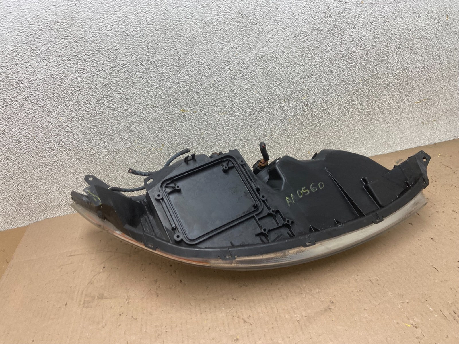 2006 to 2010 Toyota Sienna Left Driver Lh Side Headlight Halogen AA0560 DW9