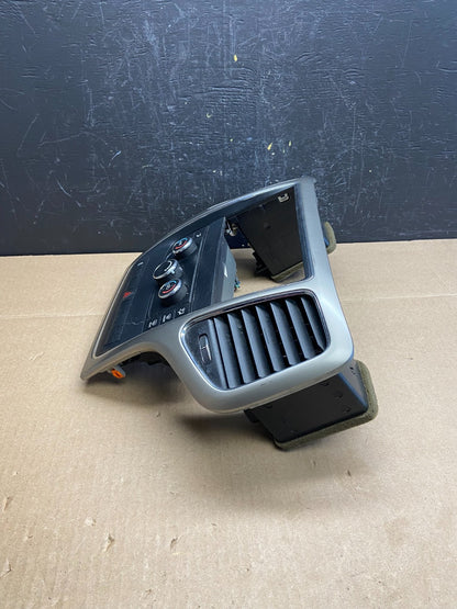 2011-2013 Jeep Grand Cherokee Center Radio Climate Control Bezel Vent ac6166  DG2
