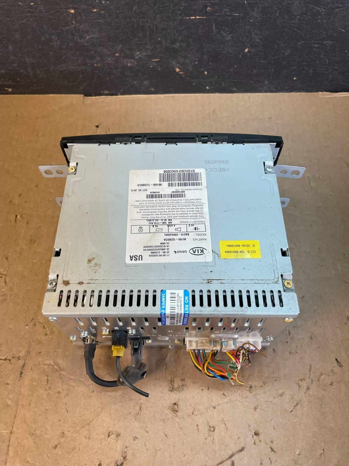 2011 2012 2013 Kia Sorento Sirius AM/FM CD Radio Screen Display AD5930 DG7