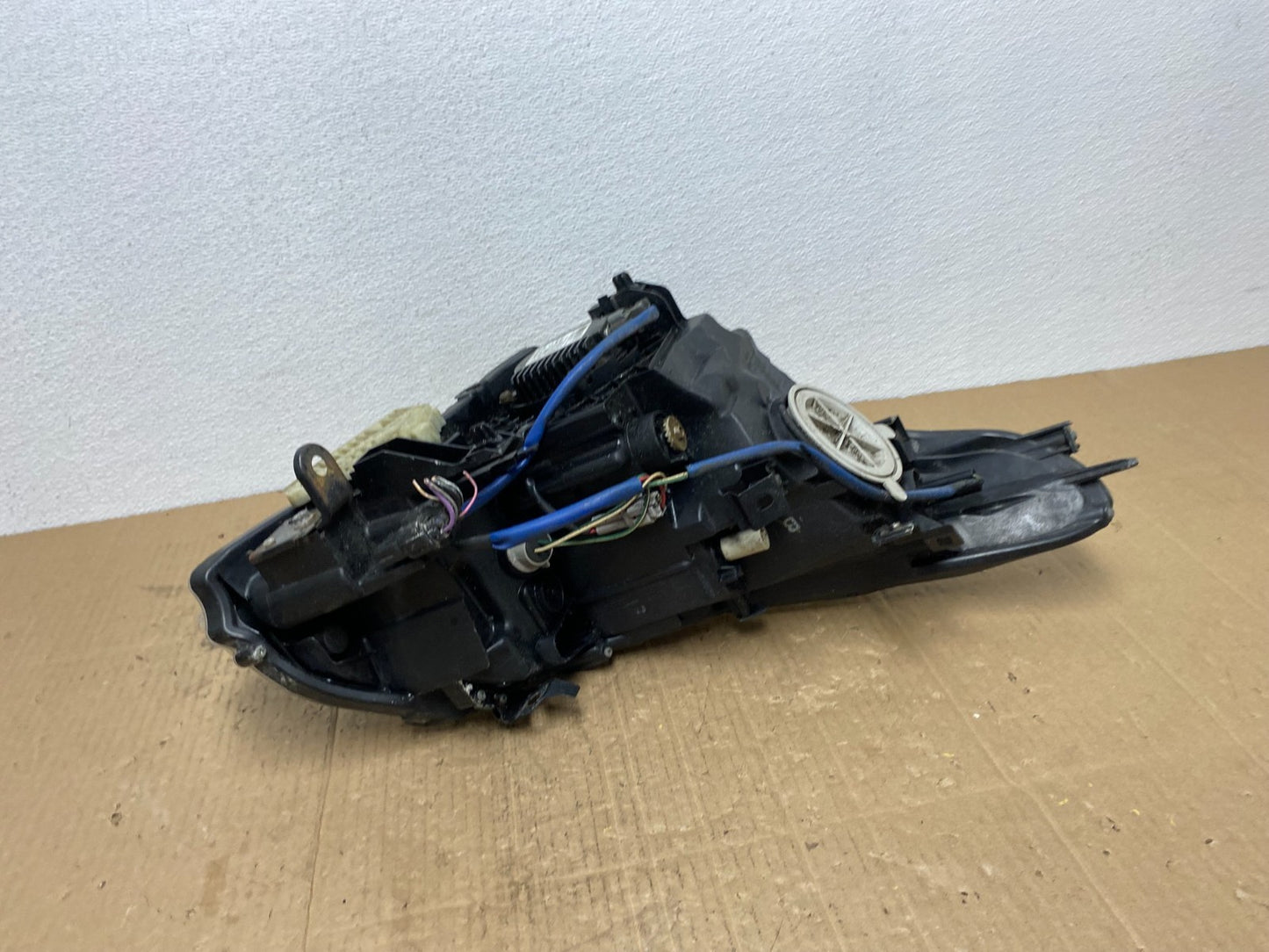 Sedan 4Door 2010 to 2013 Infiniti G37 Left Driver Headlight Xenon Oem AB8415 DW6