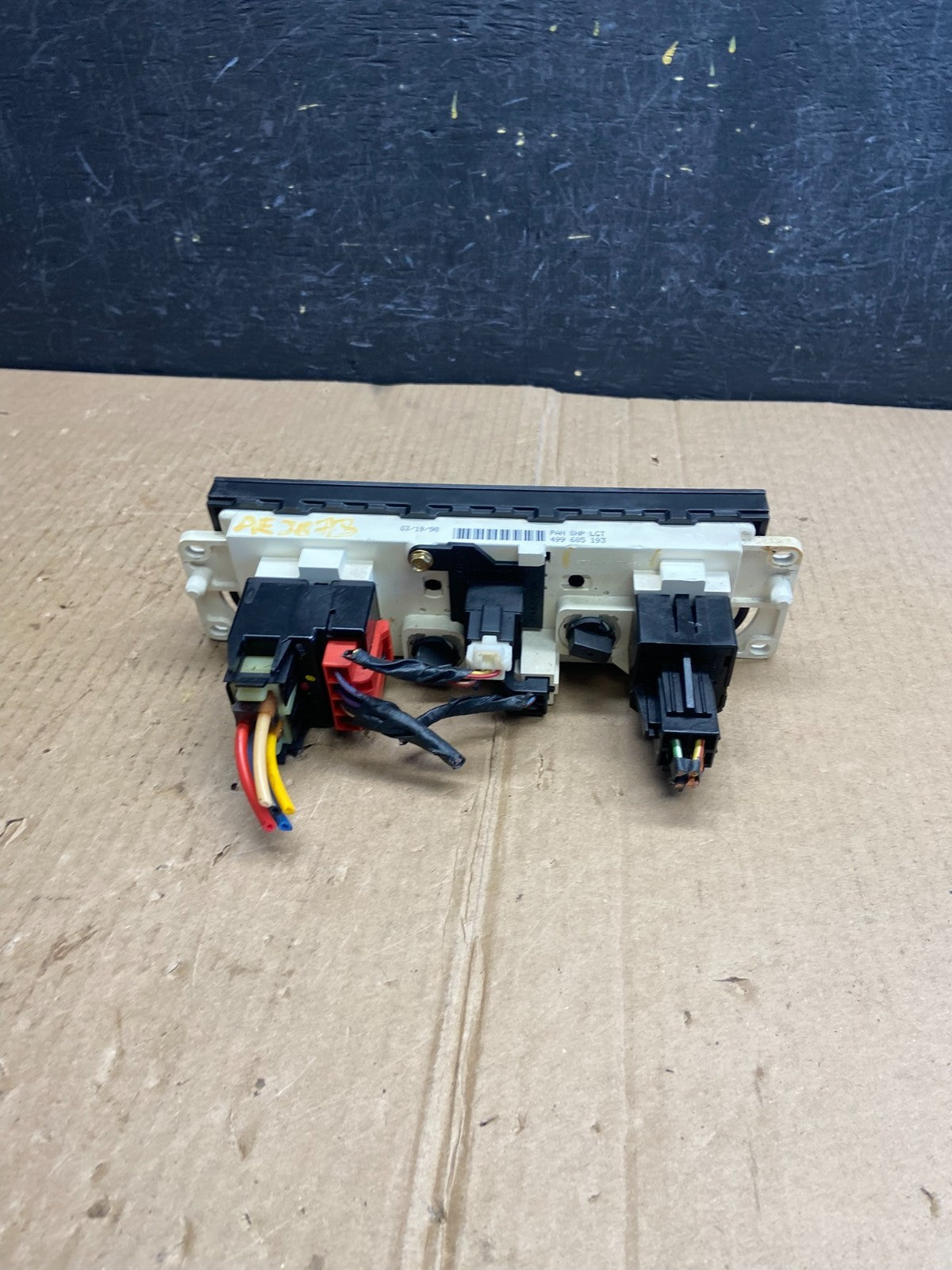 1997 to 2004 Ford F150 F250 Expedition Heater A/C Climate Control AE3873 DG3