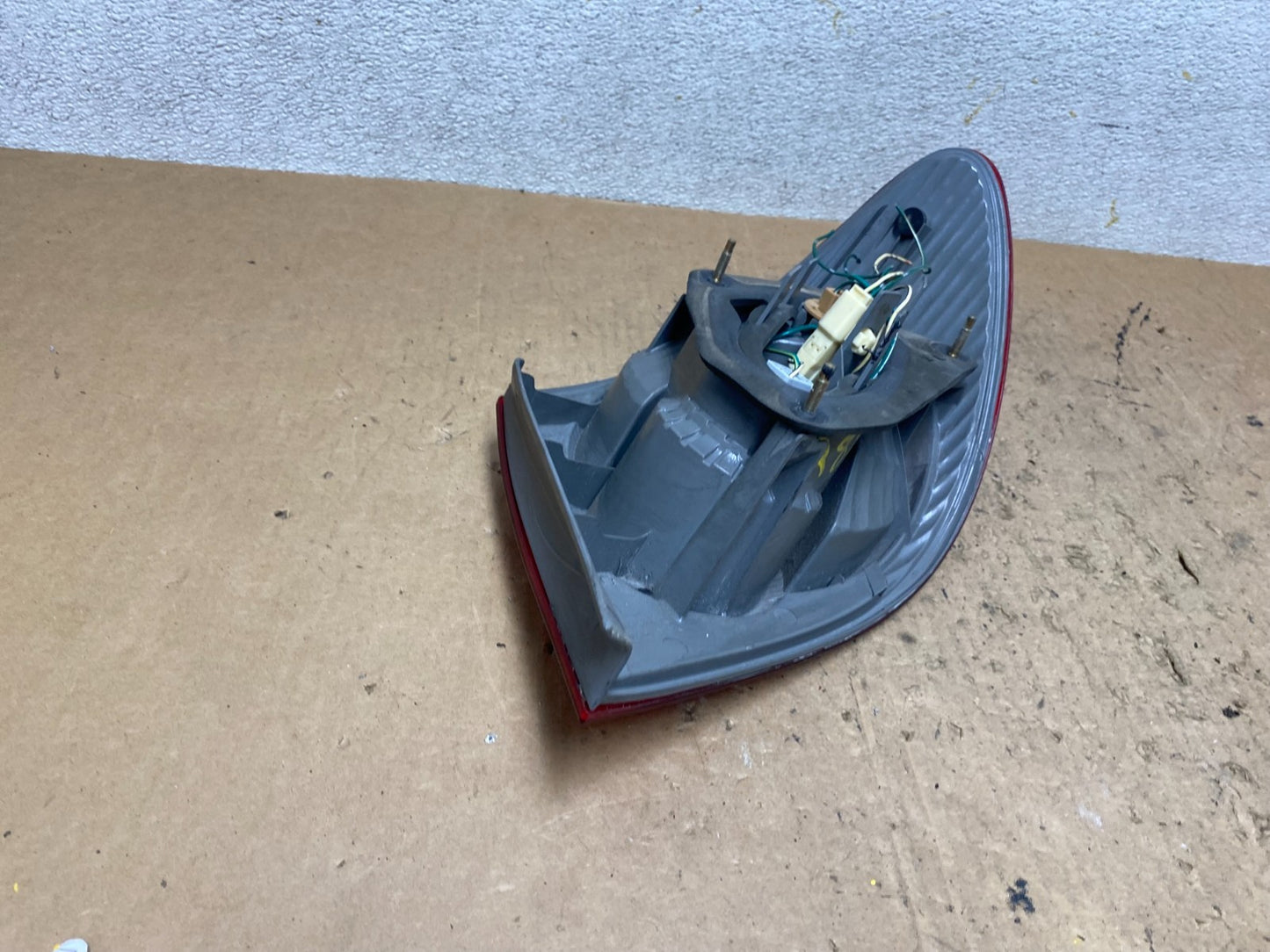 2003 to 2005 Toyota Corolla Left Driver Lh Side Tail Light Oem Q8732 DW4