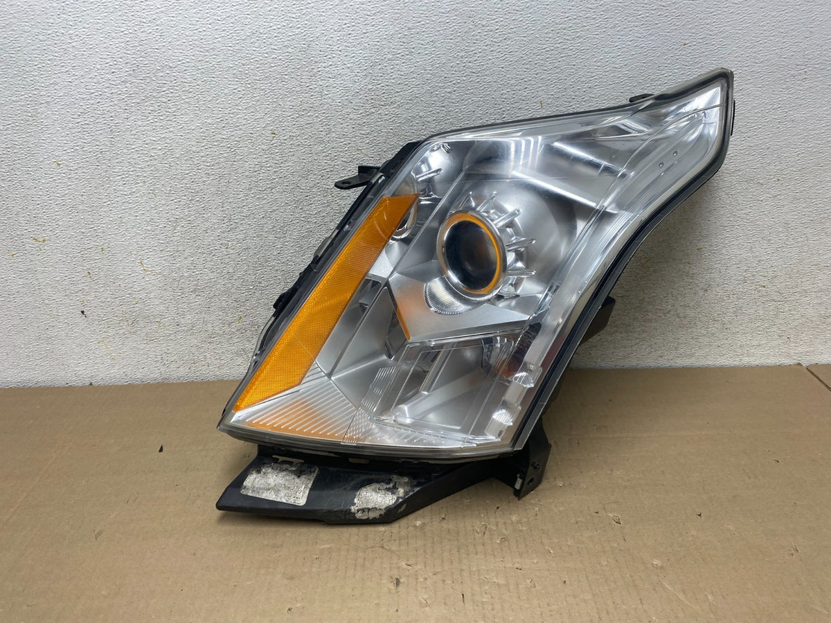 Halogen 2010 to 2016 Cadillac SRX Left Driver LH Side Headlight AI2168 DW0