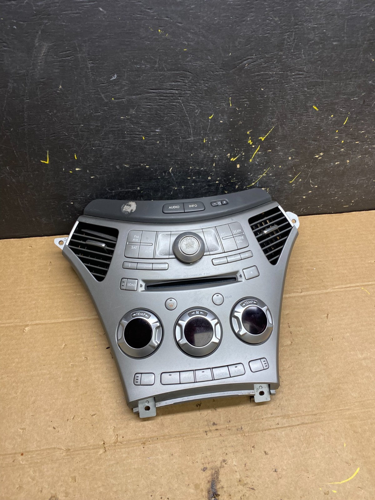 2006-2009 Subaru Tribeca Radio CD Player AC Climate Control Bezel Panel W6617 DG0