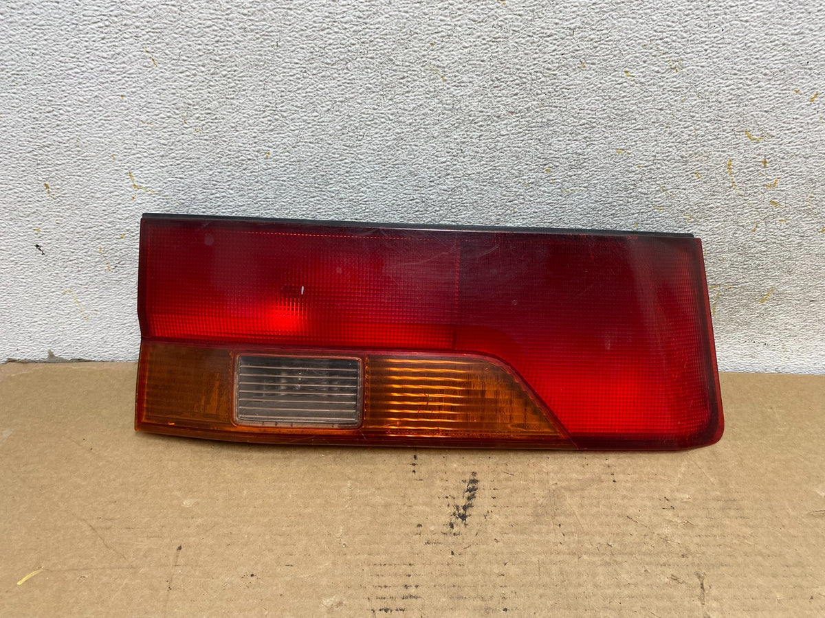 1999 2000 2001 Honda Odyssey Left Driver LH Tail Light Inner AH8099 DW0