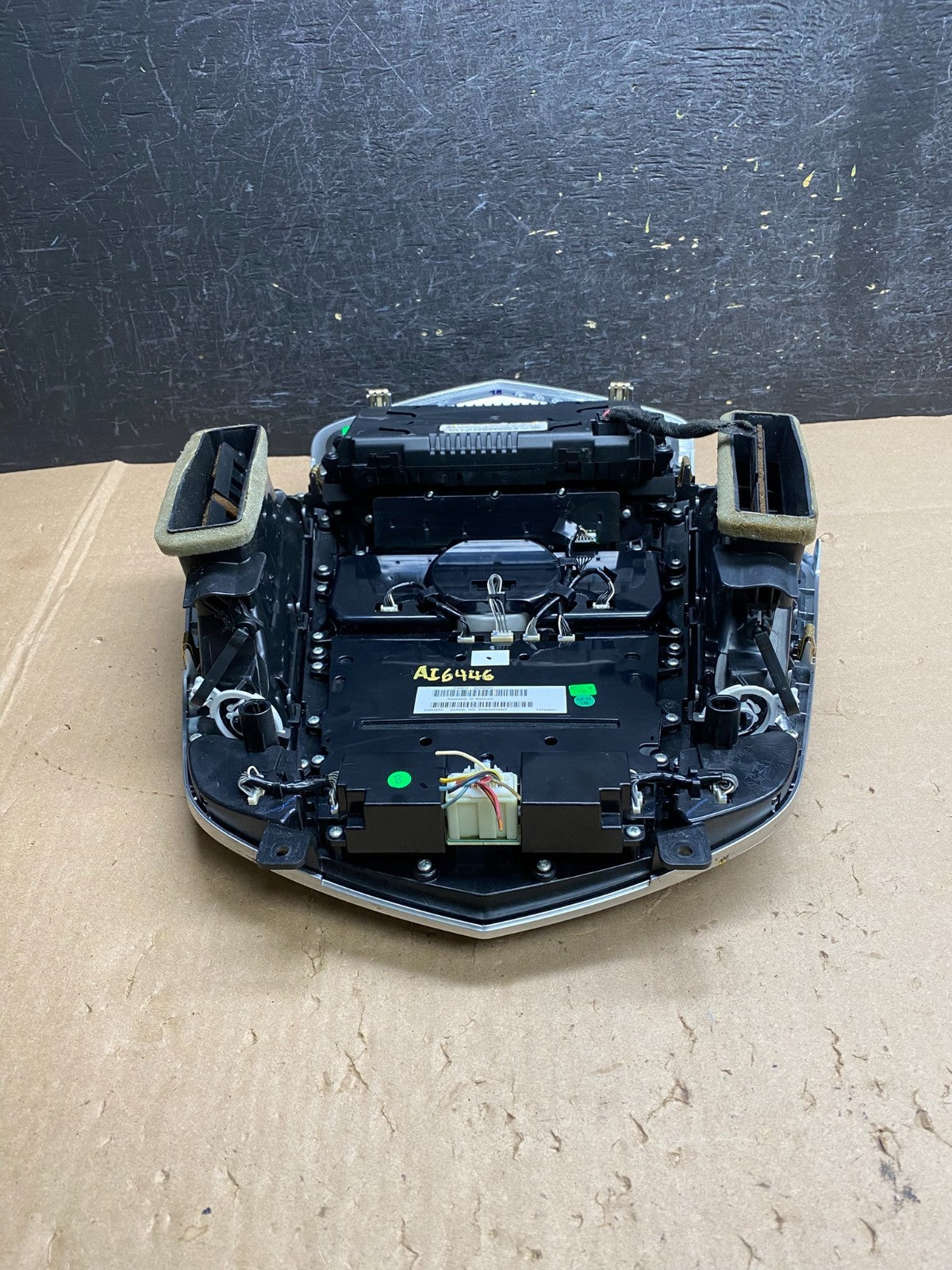 2010-2012 Cadillac SRX A/C Heater Radio Climate Control Panel Bezel OE AI6446 DW3