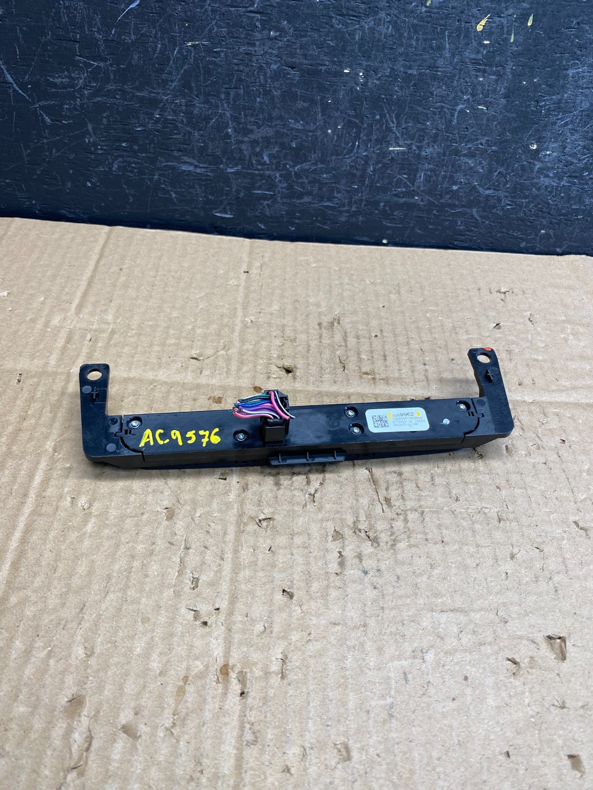 2013-2017 Acadia Enclave Traverse Center Hazard Warning Info Switch AC9576 DG3