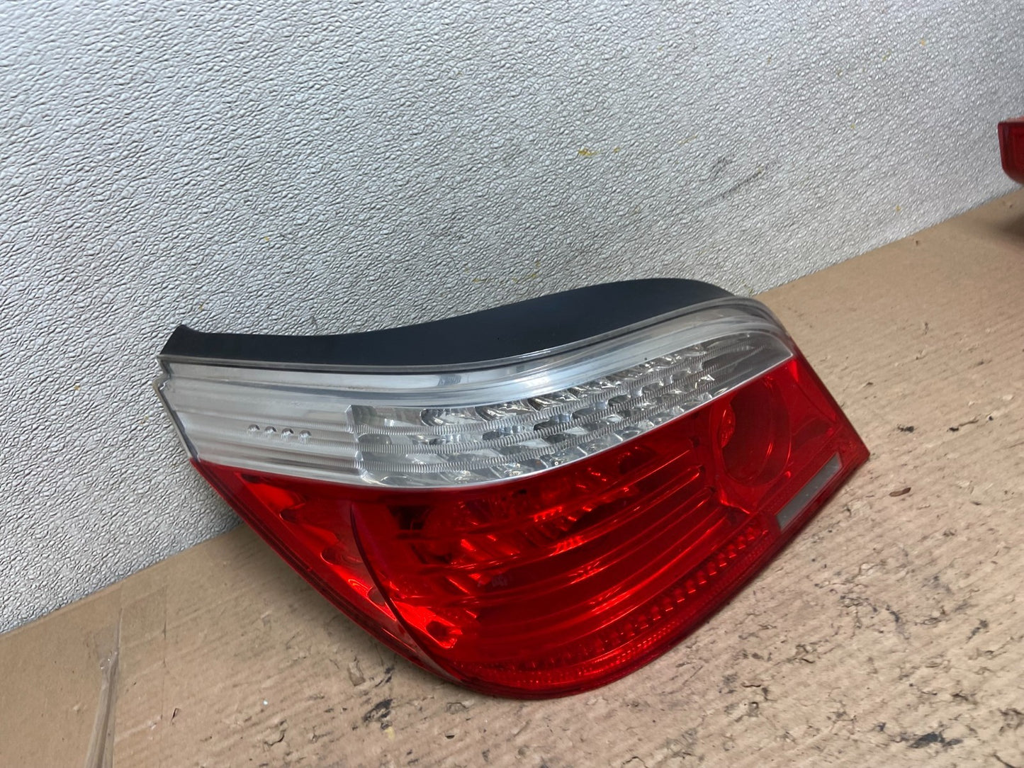 2004 -  2007 BMW 5 Series E60 Left Driver LH Side Tail Light OEM AA9819 LK2