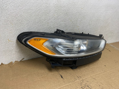 2013 to 2016 Ford Fusion Right Passenger Rh Side Headlight AH4046 DW1