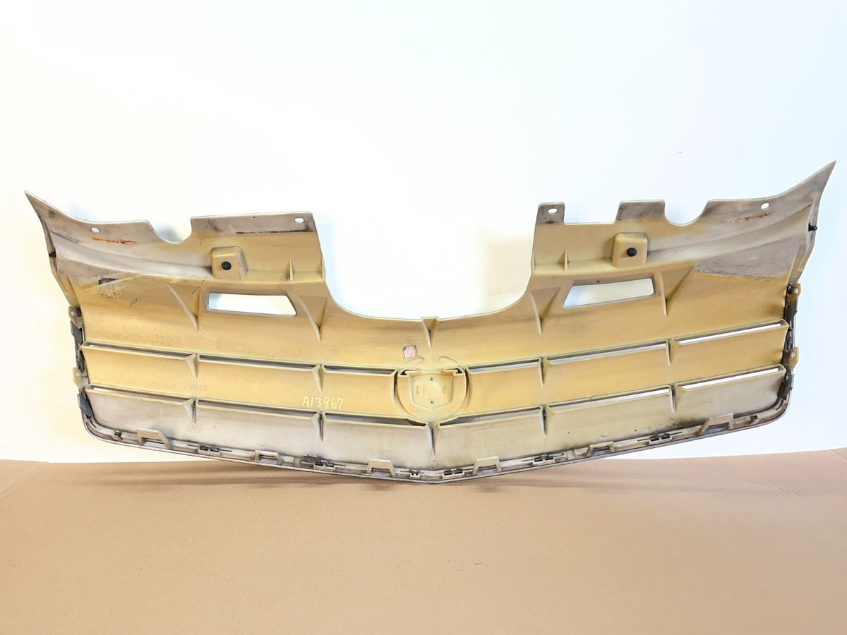 2004 to 2005 Cadillac SRX Front Upper Grille Grill AI3967 DW3