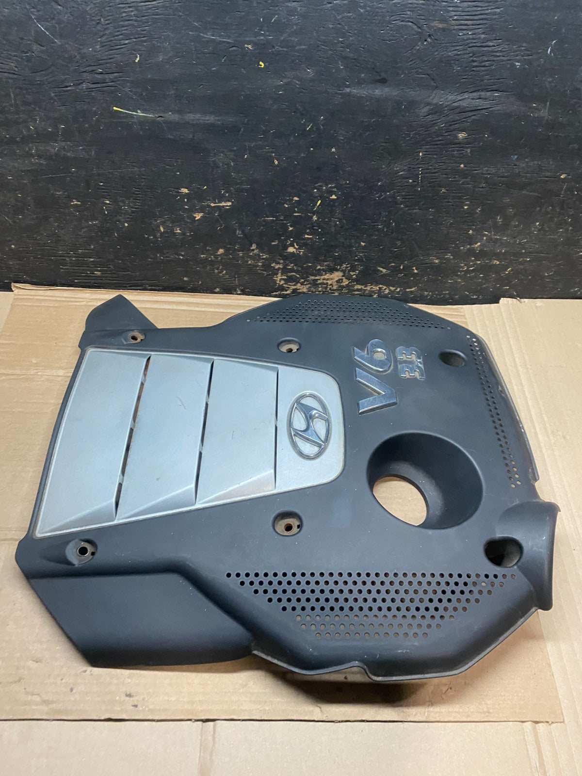 2006 to 2008 Hyundai Sonata V6 Engine Motor Shield Cover OEM V2650 DG3