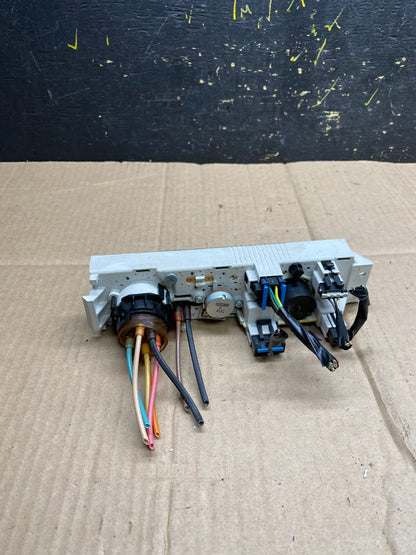 2008-2010 Chevrolet Express 1500 2500 3500 Climate Control Panel AA4598 DG3