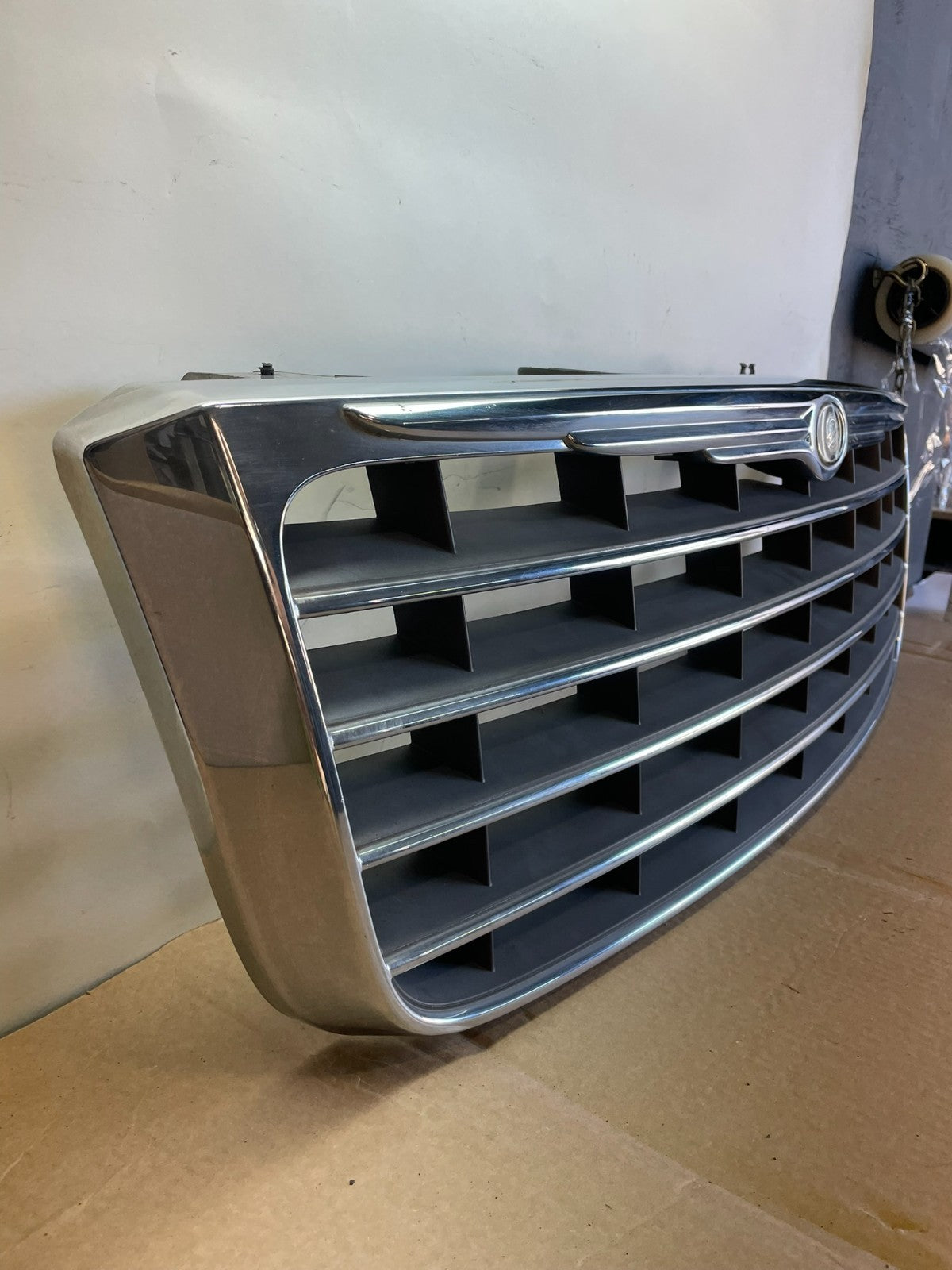 2007 2008 2009 Chrysler Aspen Front Radiator Upper Grill Grille AG3097 DG2