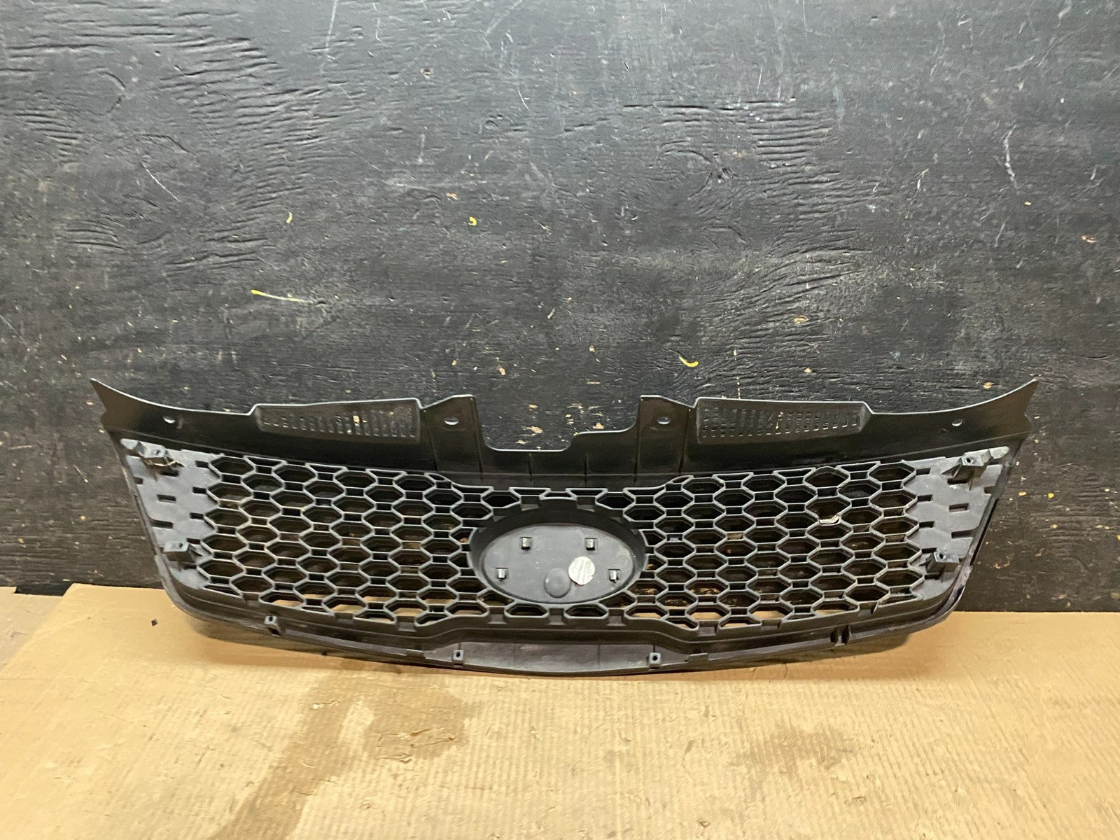 2010 to 2013 Kia Forte Koup Black Front Upper Bumper Grill Grille X3293 DG6