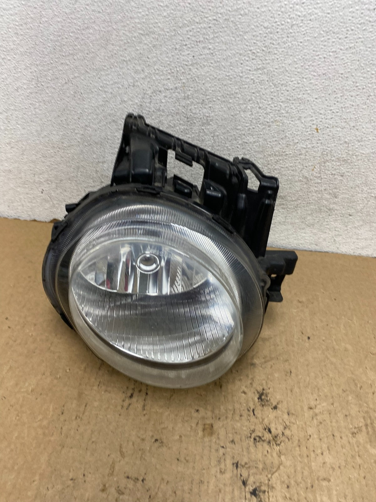 2011 to 2014 Nisan Juke Right Passenger Side Headlight AG2502 DW0