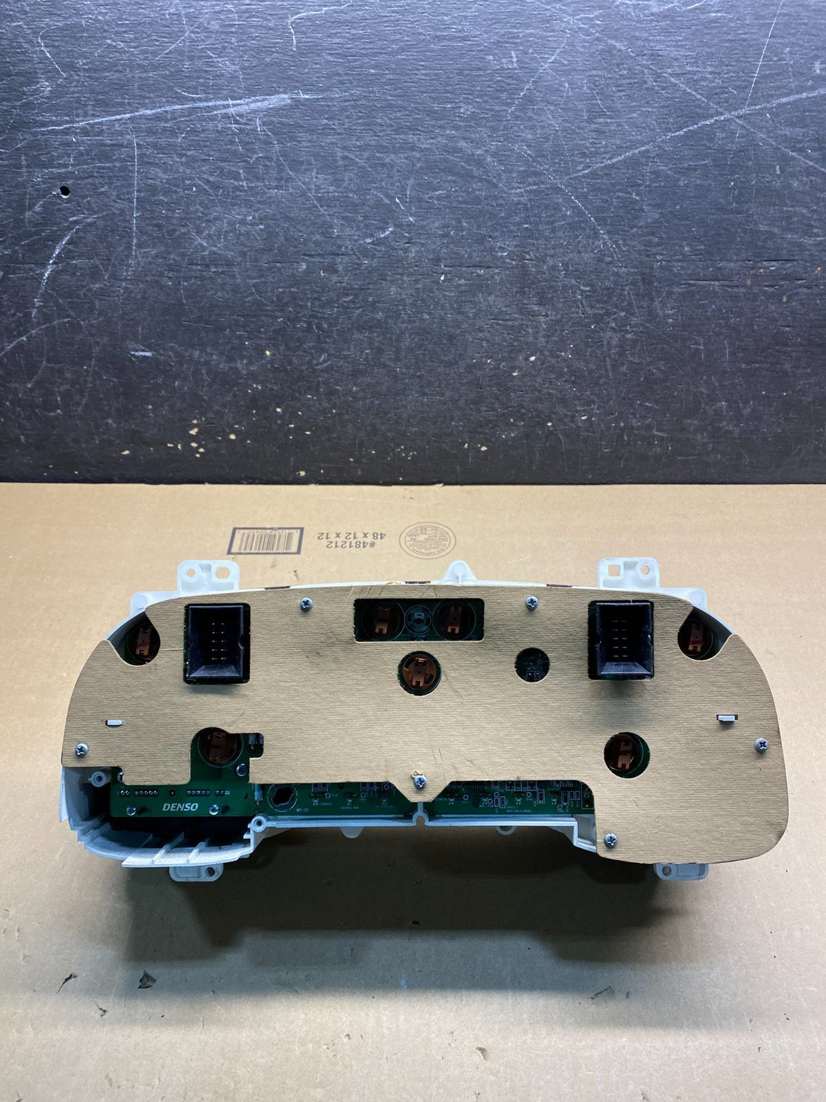2003 Dodge Durango 4.7L Speedometer Instrument Cluster Gauge OEM W4108 DG6