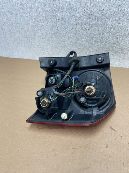 2003 to 2008 Honda Element Right Passenger Rh Side Tail Light AG34066