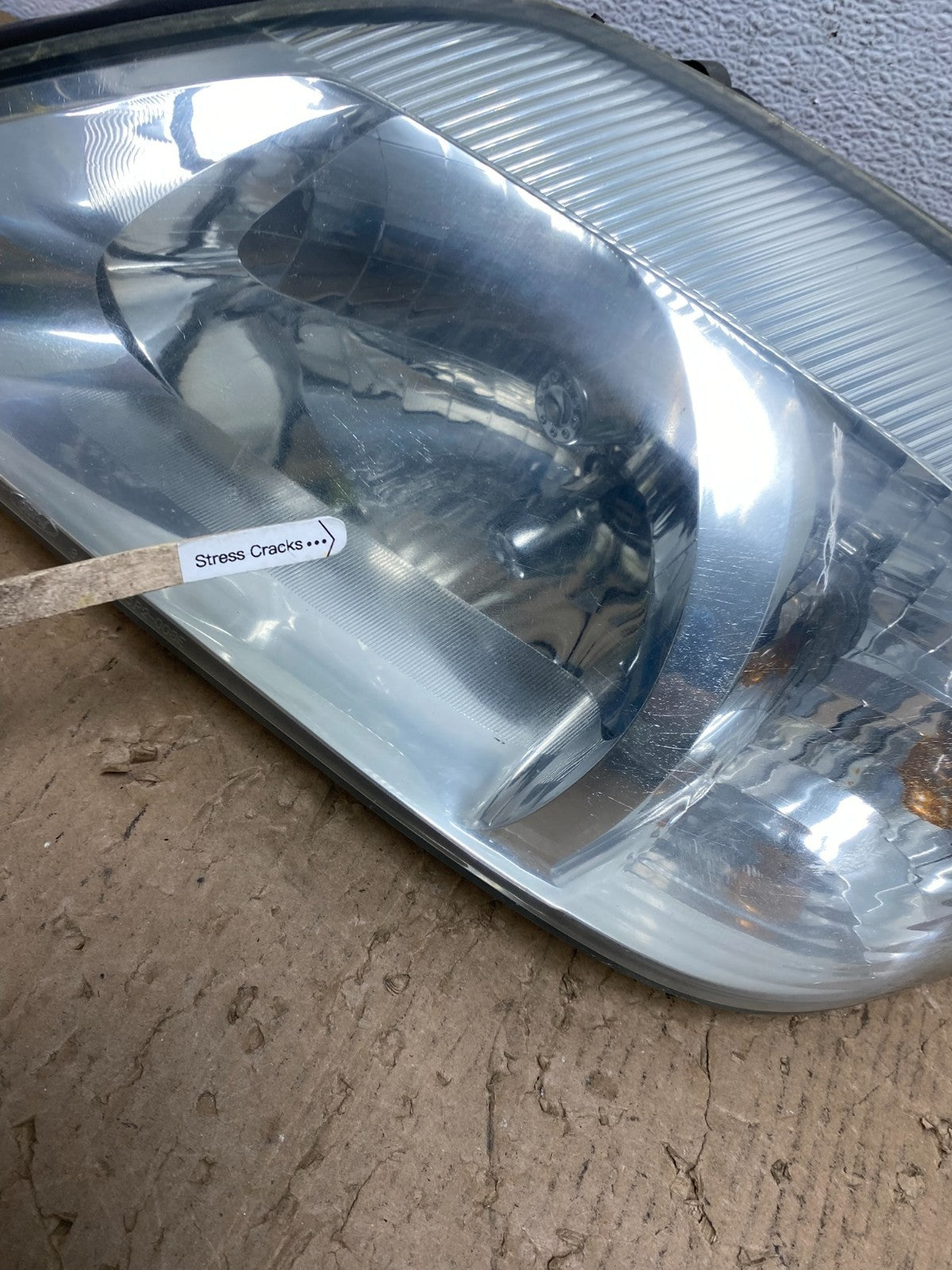 2000 to 2005 Mercury Sable Left Driver LH Side Halogen Headlight AD8797 DW4