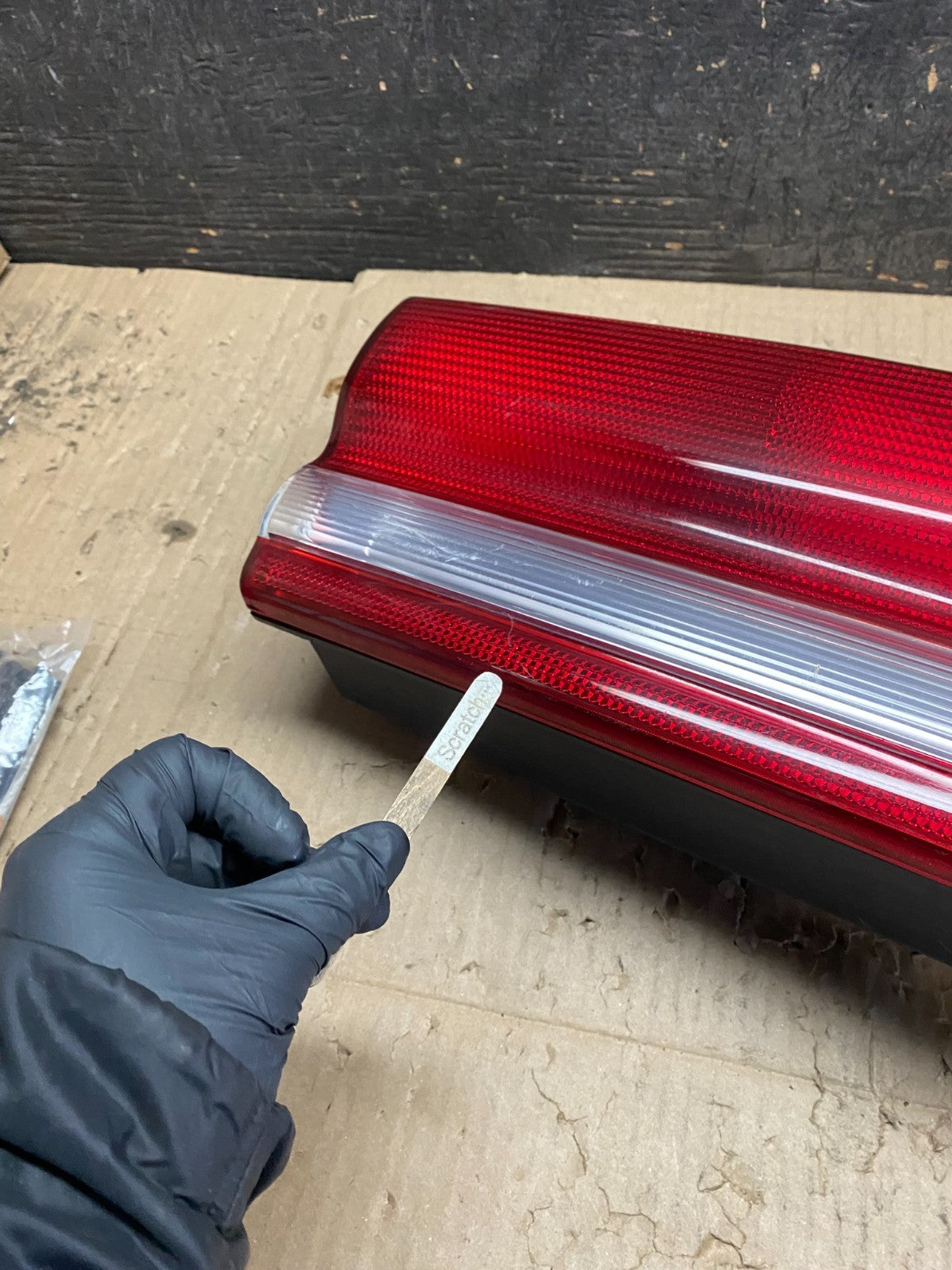 1993 to 1997 Chrysler Concorde Center Trunk Tail light X8226 DG7