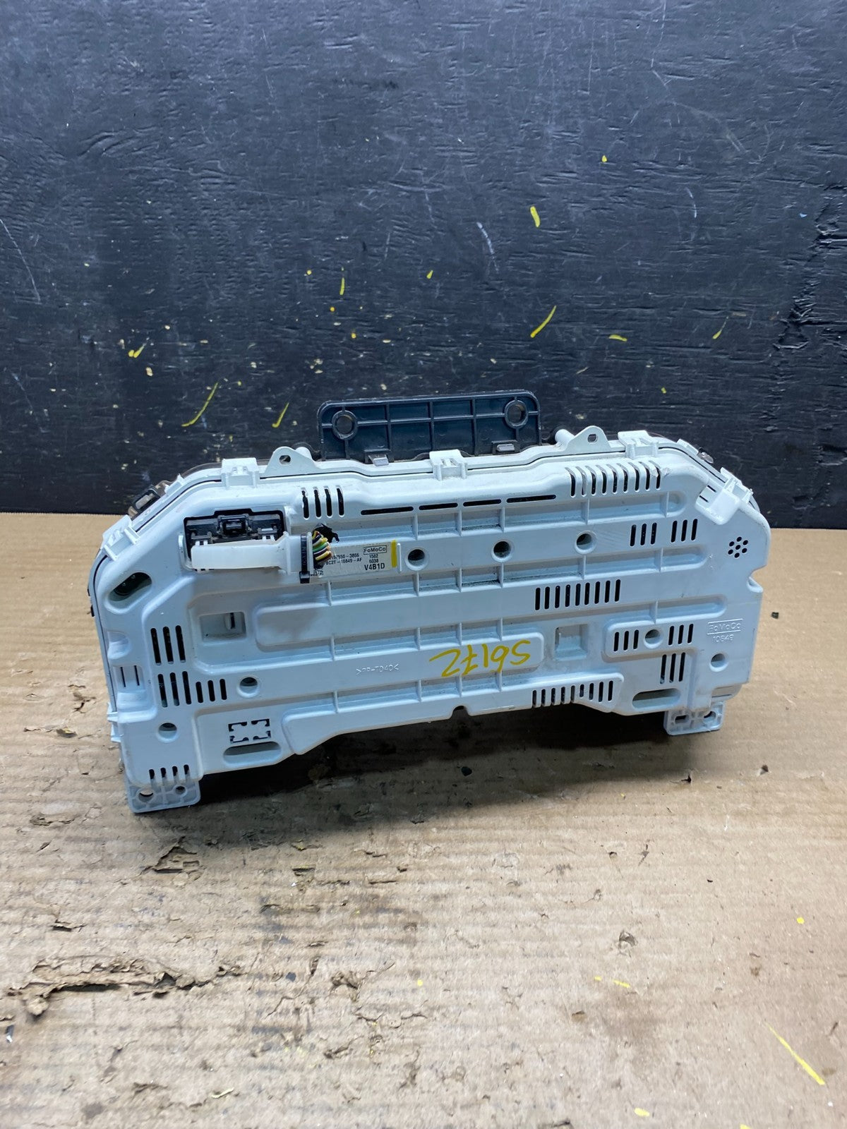 2011 to 2013 Ford E150 E250 E350 VAN Gauge Speedometer Cluster s6172 DG4