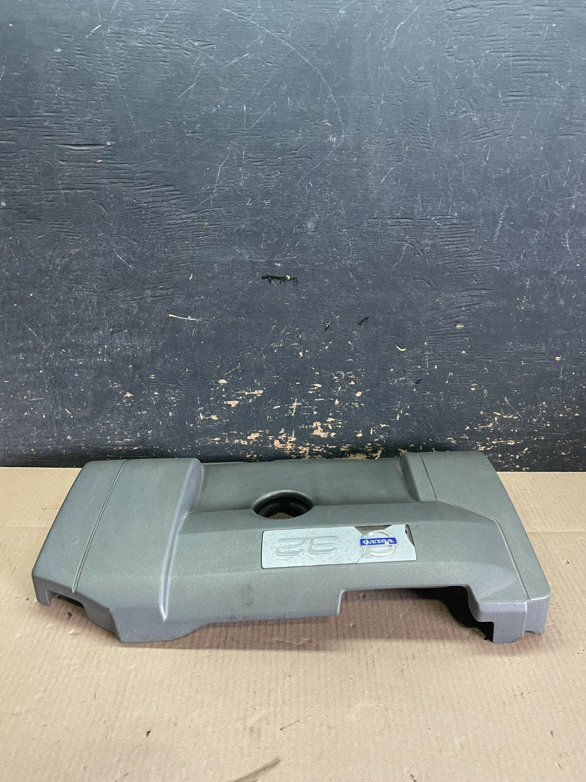 2007 to 2014 Volvo XC90 OEM 3.2L Upper Top Engine Motor Dust Cover Oem z8359 DG4
