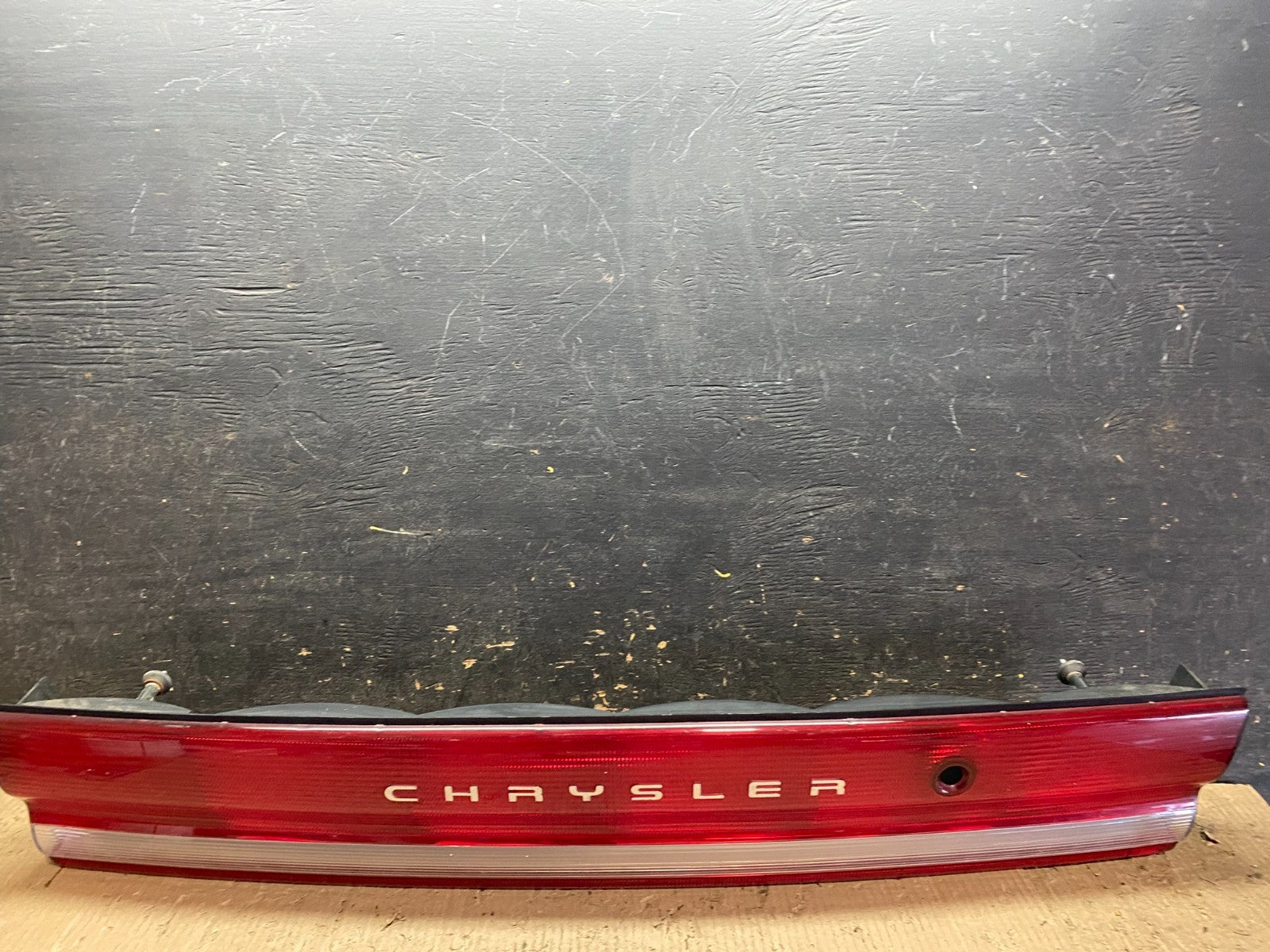 1993 to 1997 Chrysler Concorde Center Trunk Tail light X8226 DG0