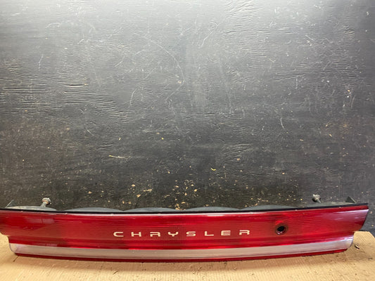 1993 to 1997 Chrysler Concorde Center Trunk Tail light X8226 DG0