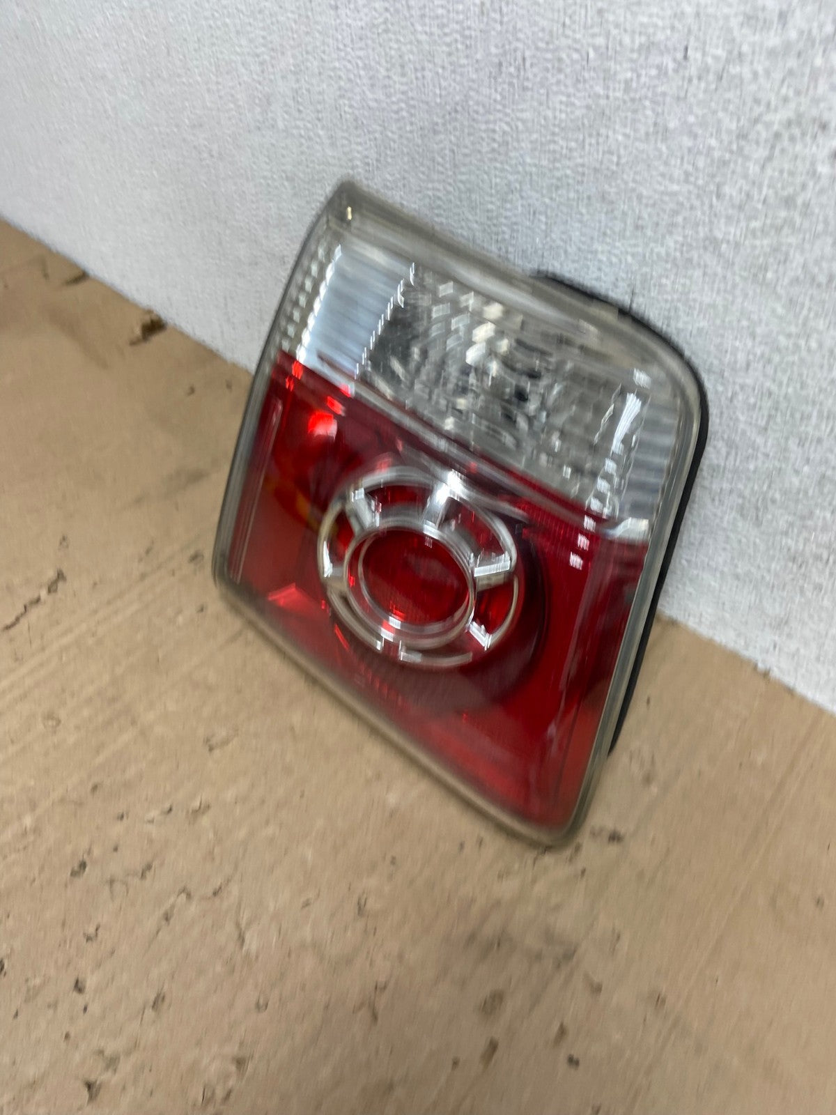 2007 to 2012 GMC Acadia Left Driver Lh Side Tail Light Inner AE9264 LK1