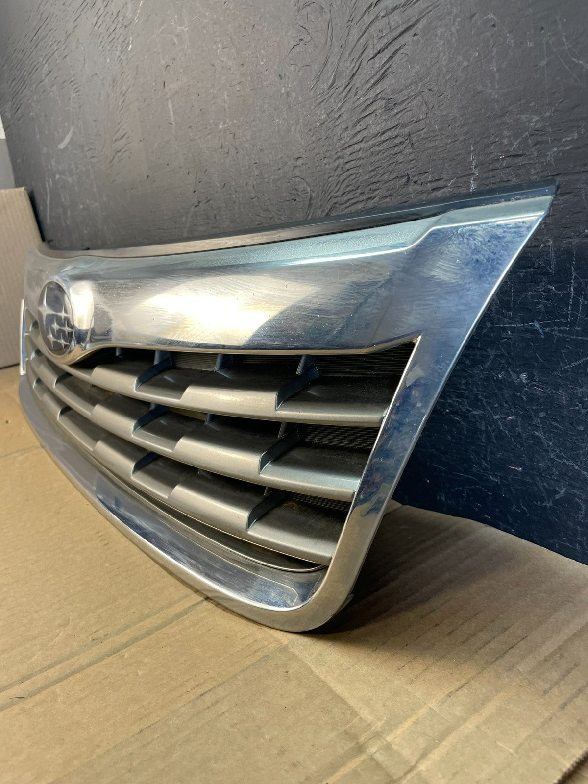 2009 2010 Subaru Forester Front Upper Chrome Grille Grill ac5435 DG1