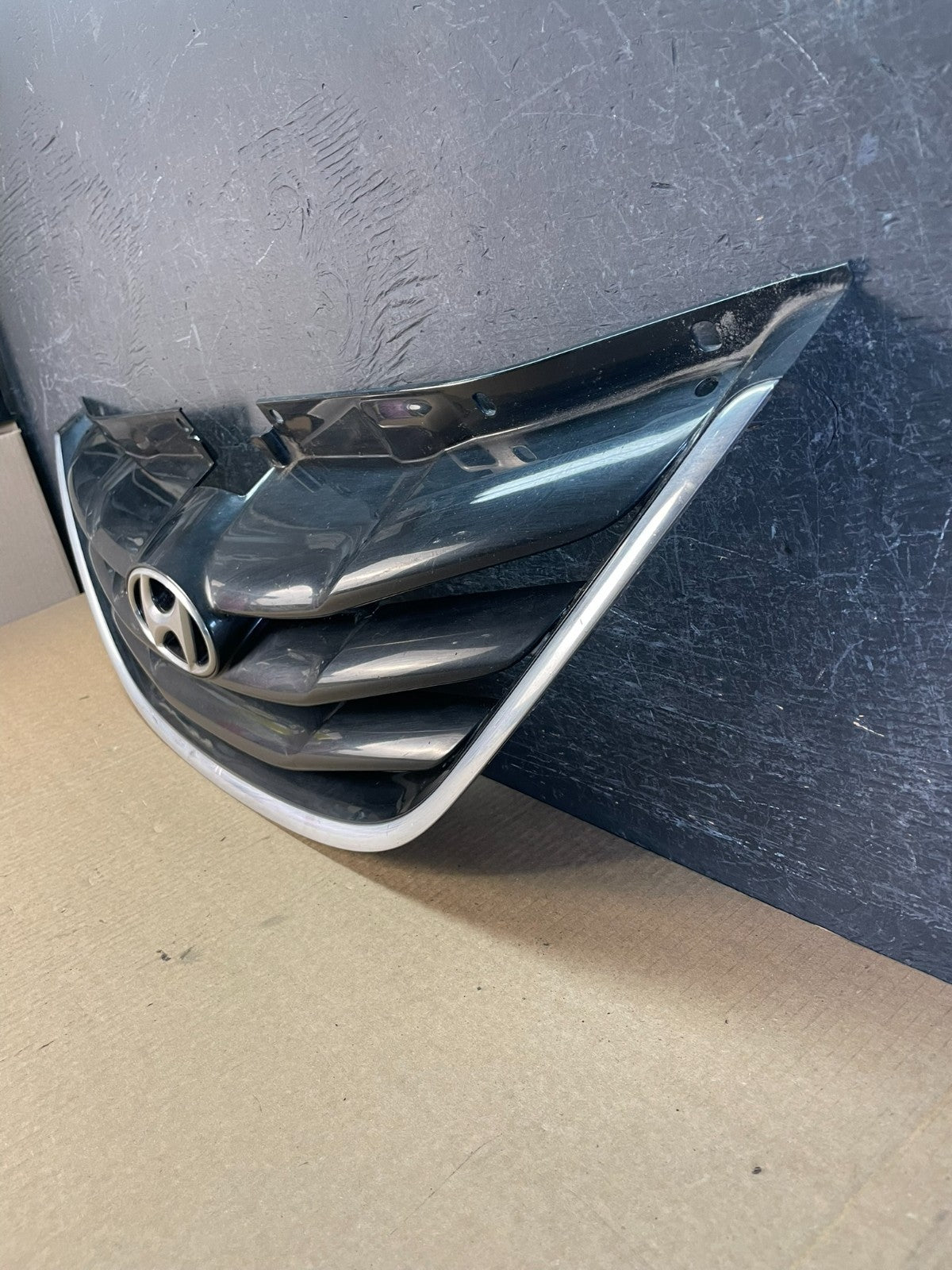 2011 to 2014 Hyundai Sonata Front Upper Grill Grille af3715 DG1