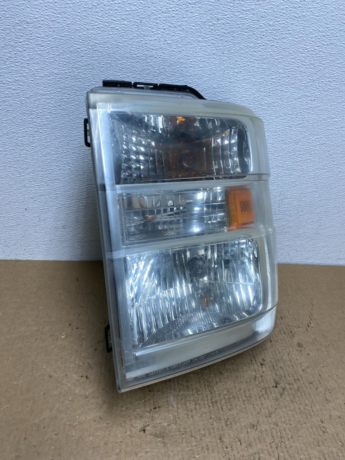 2008-2014 Ford Econoline E150 E250 E350 Left Driver LH Headlight OEM AC1601 DW2