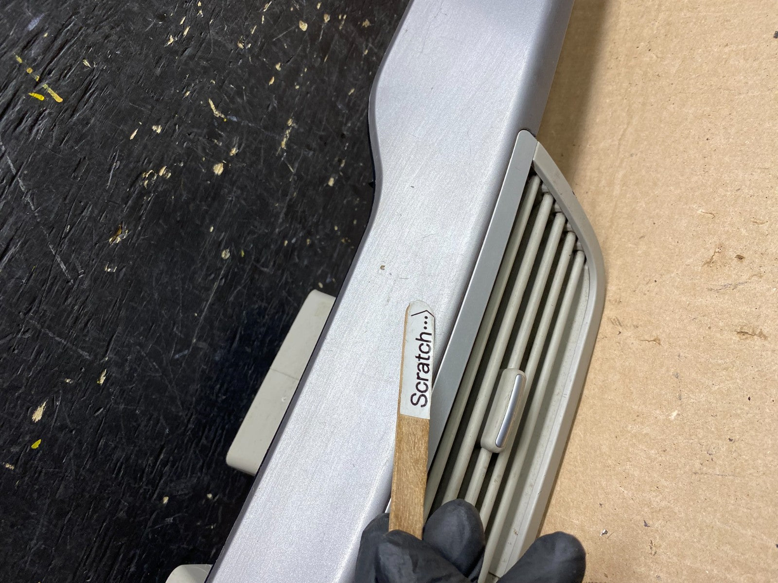 2009 to 2014 Volkswagen Routan Dash Center Trim Bezel Panel Vents z0174 DG1