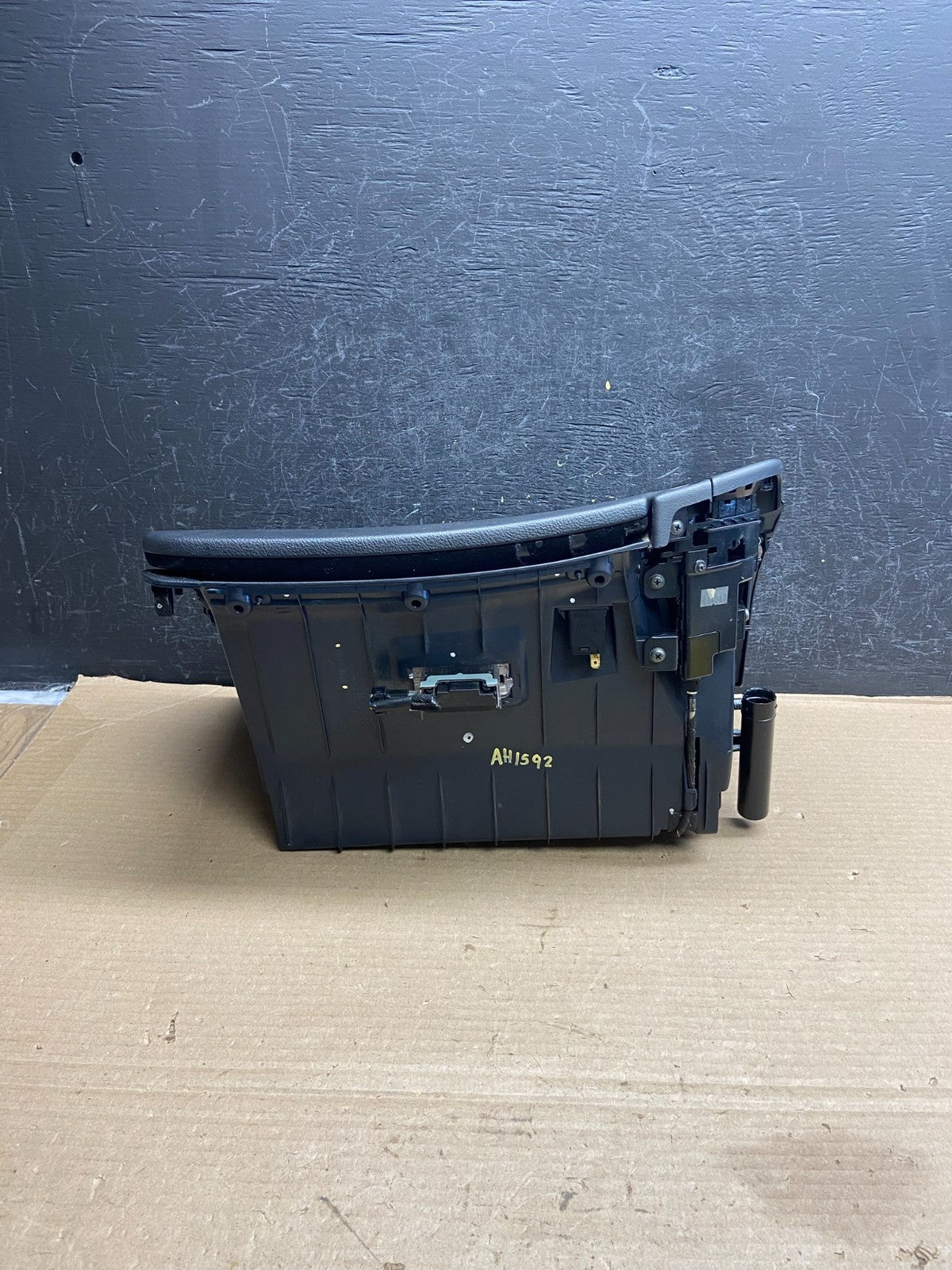 2008 to 2013 Hyundai Genesis Sedan Glove Box AH1592 PS3