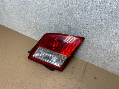 2002-2004 Infiniti i35 Inner Light Right Passenger Side Tail Light OEM L3259 DW1