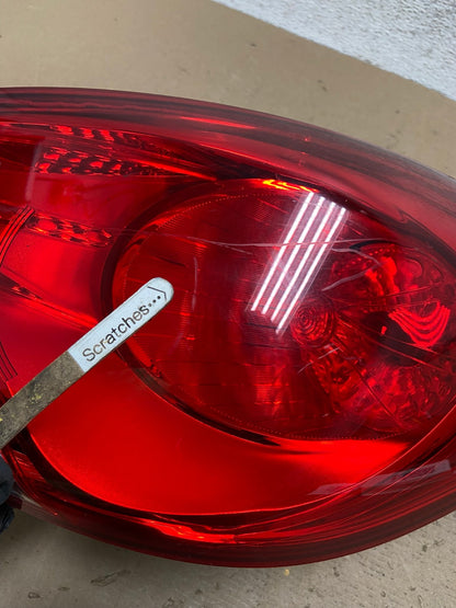 2011 2012 2013 Hyundai Elantra Sedan Right Passenger Tail Light AF5702 LK3