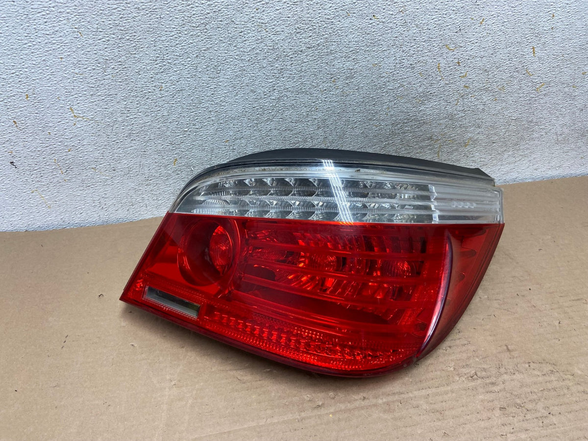 2008 2009 2010 BMW 5 525i 530i Right Passenger Rh Tail Side Light AH9493 LK0