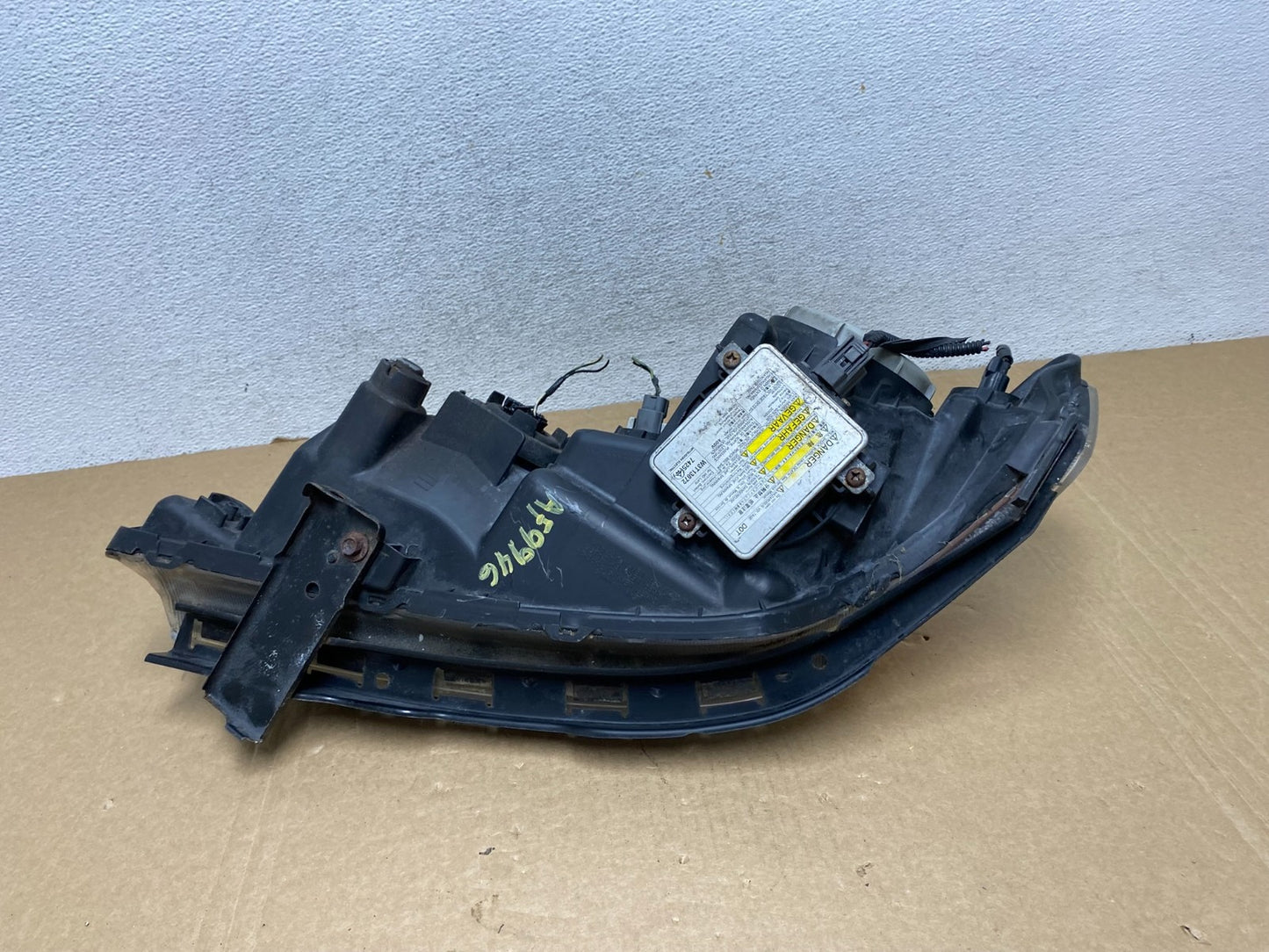 2004 to 2006 Acura TSX Right Passenger RH Side Xenon HID Headlight AF9946 DW7