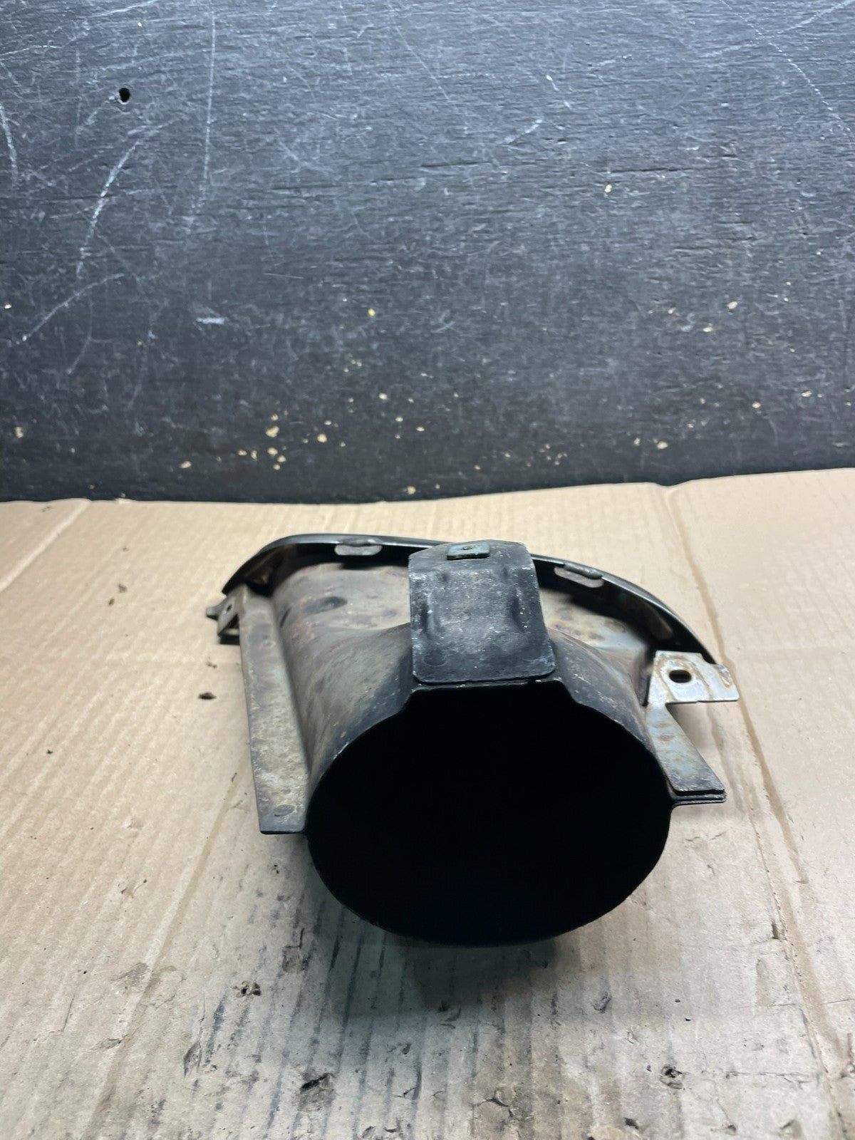 2013 to 2016 Ford Fusion Rear Right Cylinder Exhaust Pipe Cover Trim X4018 DG2